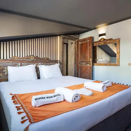 Wonder Wood ベッド・アンド・ブレックファスト