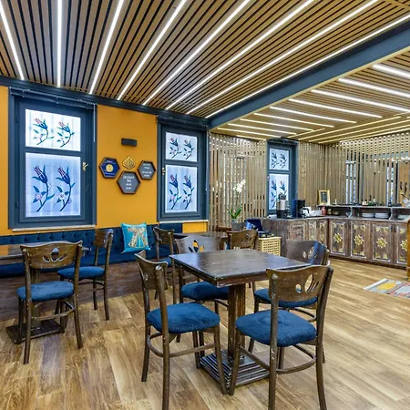 Wonder Wood イスタンブール