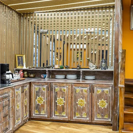 ベッド・アンド・ブレックファスト Wonder Wood 3*