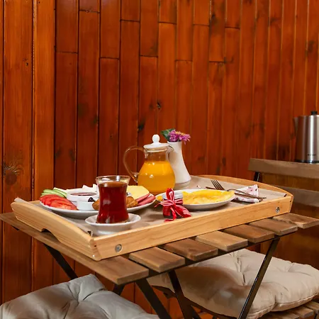 Wonder Wood ベッド・アンド・ブレックファスト