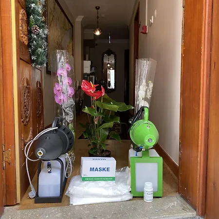 Wonder Wood ベッド・アンド・ブレックファスト 3*