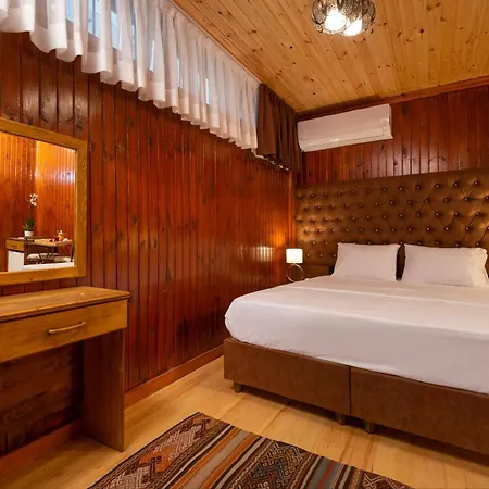 לינה וארוחת בוקר Wonder Wood