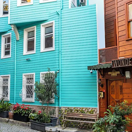 Alojamento de Acomodação e Pequeno-almoço Wonder Wood Istambul